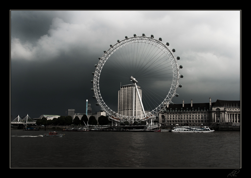 London Eire on a typical cloudy British day